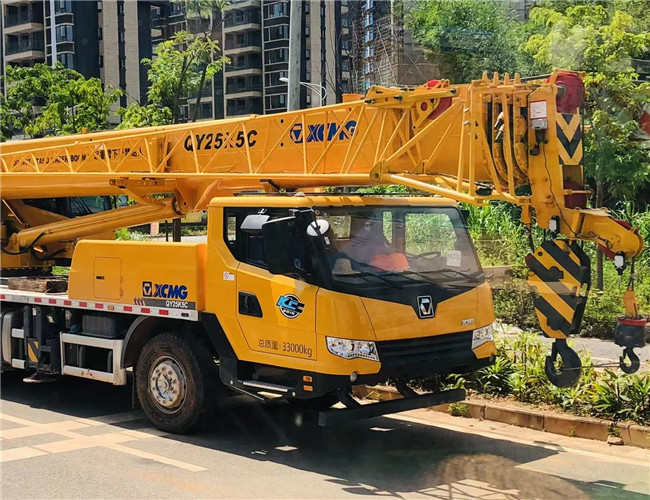 鹤山区大件设备吊装租赁吊车